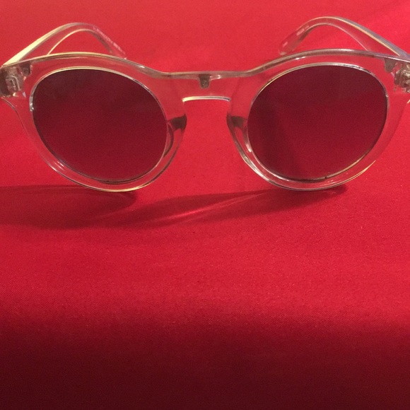 BCBGMaxazria Sunglasses - Picture 4 of 4